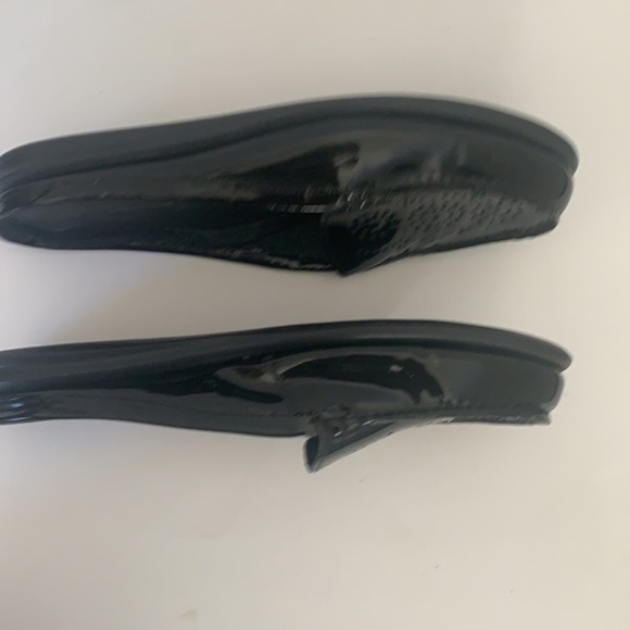 Eric Michael black patent leather perforated slip on mules in size 41 - Picture 10 of 11